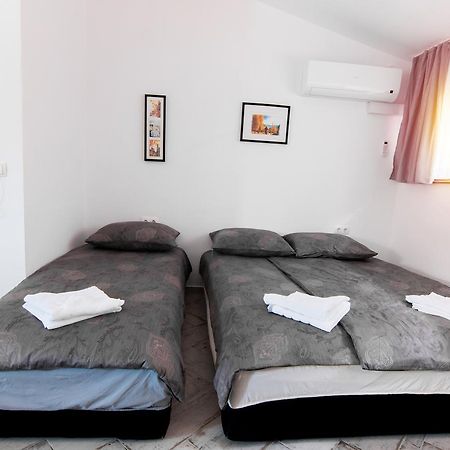 Adna & Amna Apartment Sarajevo Bagian luar foto