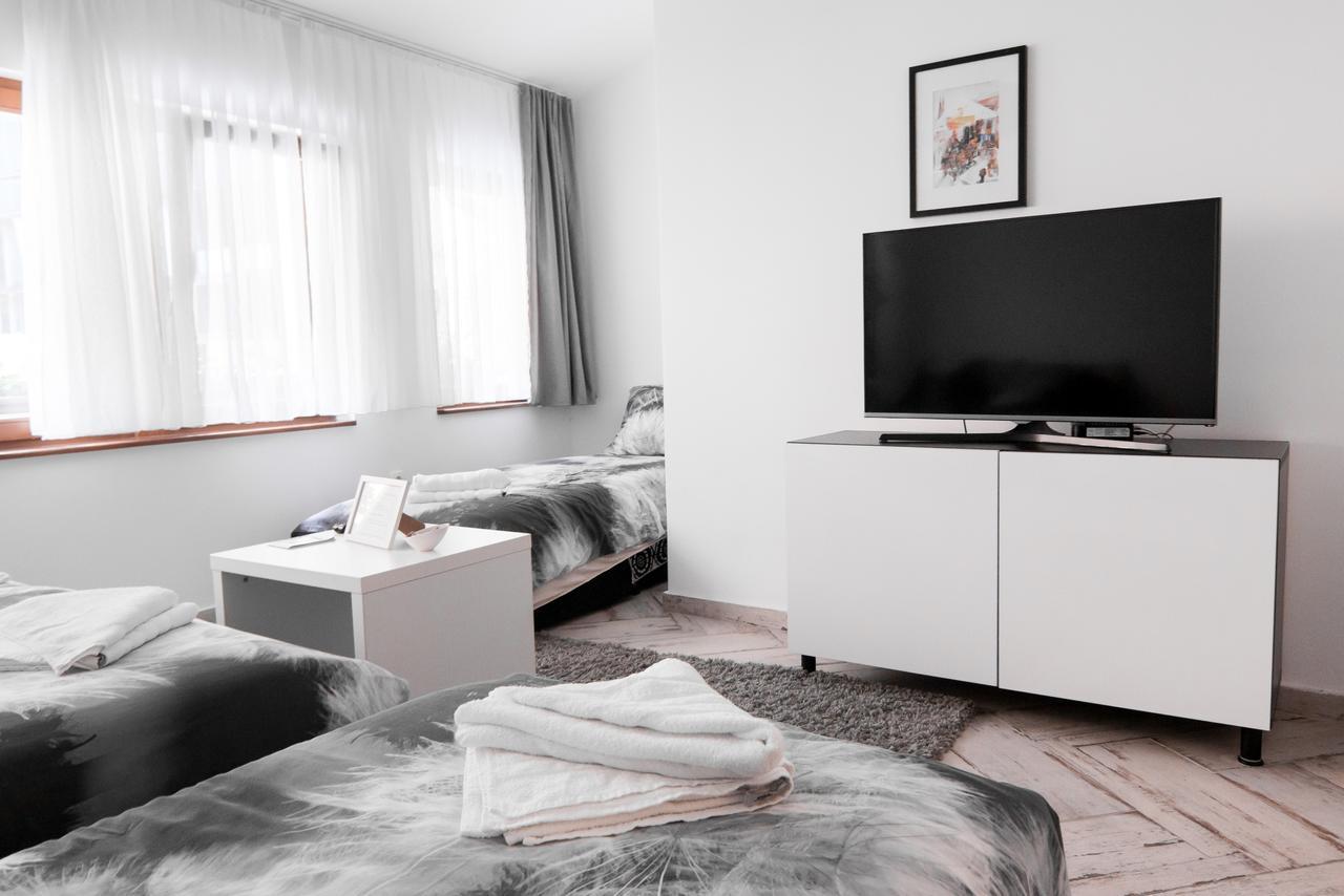 Adna & Amna Apartment Sarajevo Bagian luar foto