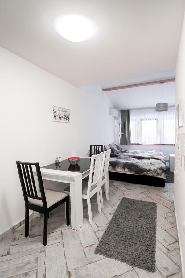Adna & Amna Apartment Sarajevo Bagian luar foto